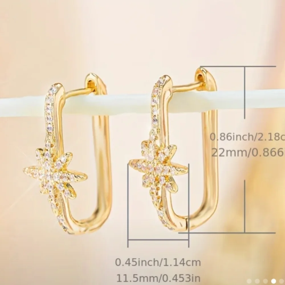 Gold Starburst Earrings NWT